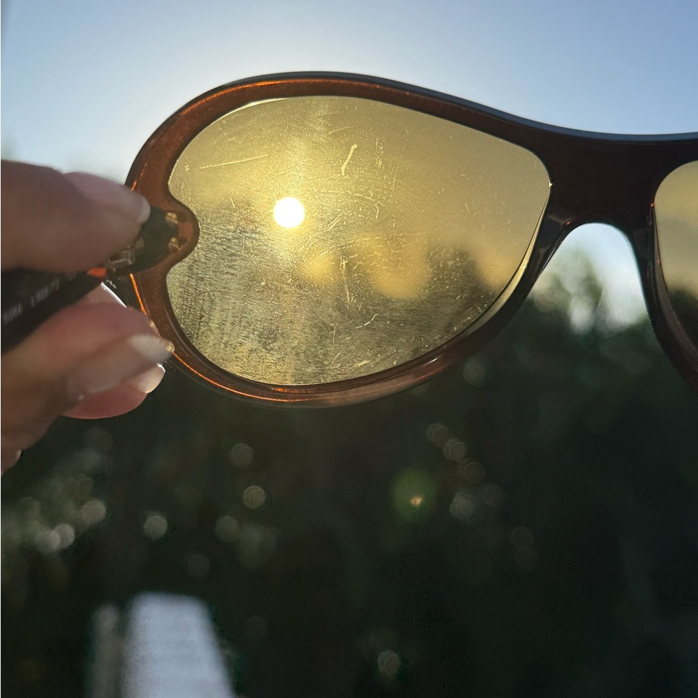 Vintage CHANEL shield Sunglasses Circa 2005 - Picture 5 of 15